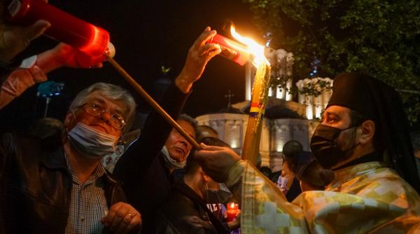 update sfanta lumina de la ierusalim a ajuns in romania