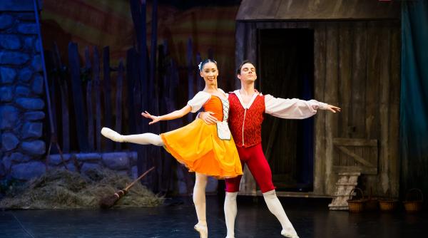 teatrul de balet sibiu sarbatoreste ziua internationala a dansului cu spectacolul la fille mal gardee