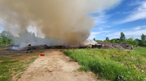 incendiu violent in parcul grozavesti din bucuresti a fost transmis un mesaj ro alert