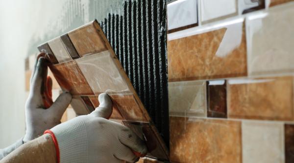 amenajarea corecta a peretilor din baie si bucatarie sau balcon 4 aspecte de care sa tii cont