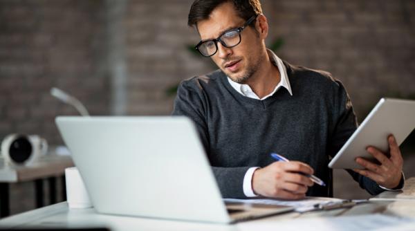 managerii romani nu iau in calcul criza alimentara si afectarea sectorului imobiliar