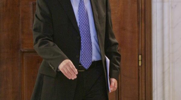 Azi, are loc primul termen din procesul intentat de Băsescu Serviciului de Protecție și Pază. Luni, „Petrov” a mai dat o dată SPP în judecată
