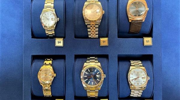ceasul reginei elisabeta si cea mai mare colectie de rolex scoase la licitatie