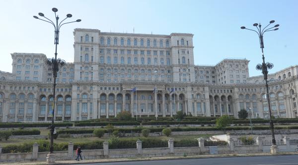 arborarea drapelelor la palatul parlamentului costa 1 8 milioane de lei