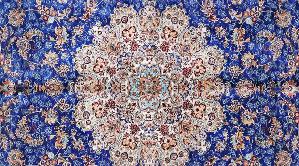 istorie in arme si covoare