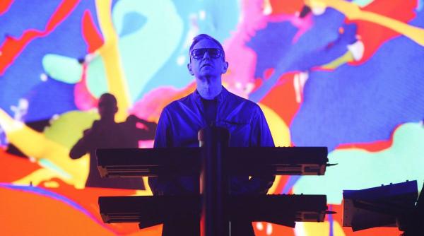 doliu in muzica a murit andrew fletcher claparul depeche mode