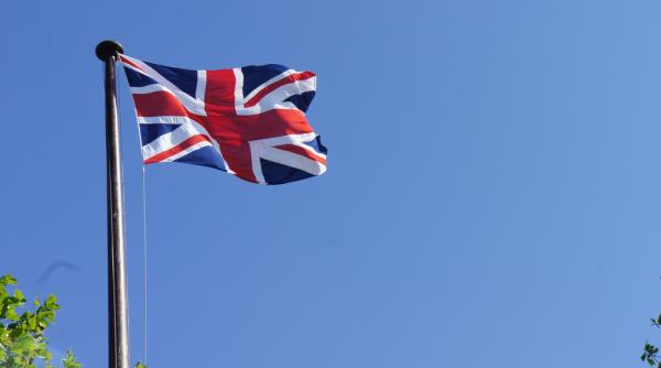 politia din marea britanie face perchezitii la locuintele oligarhilor rusi