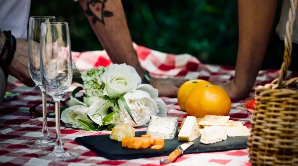 4 sfaturi pentru un picnic romantic