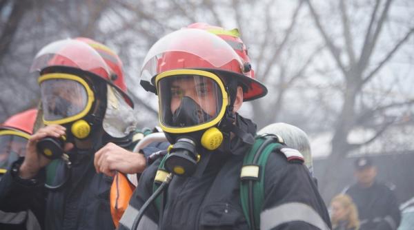 incendiu urias intr o zona comerciala din nordul capitalei