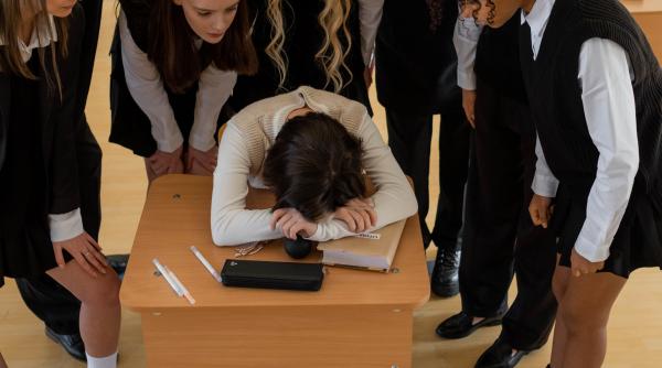 bullying ul si efectele sale asupra sanatatii mintale