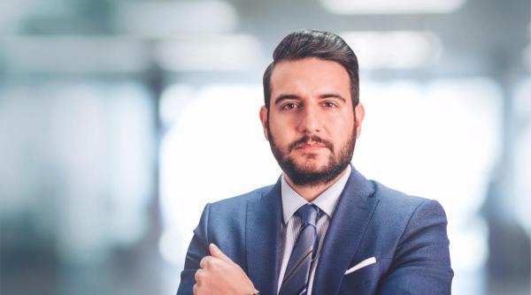 Guvernul adaugă la „Legea recunoștinței” indexarea veniturilor acordate revoluționarilor