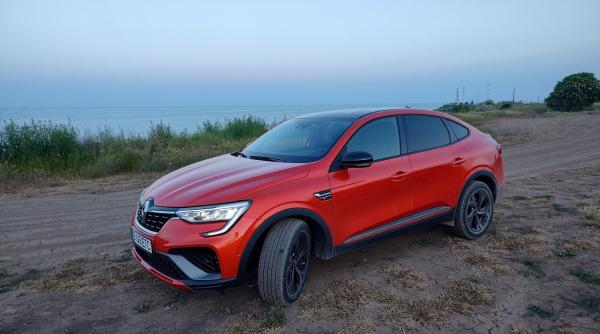 cat consuma un hibrid arkana