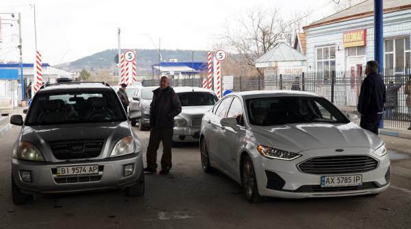 culoar verde pentru camioanele cu marfuri perisabile sau goale la vamile cu republica moldova