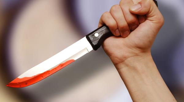 patru persoane au fost injunghiate de un atacator intr un spital din shanghai