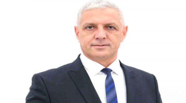 invataturile primarului din calinesti catre o agenta de paza bun ma culc cu unu da doar de dragu de a ma culca sau ca sa mi fac si eu o cariera