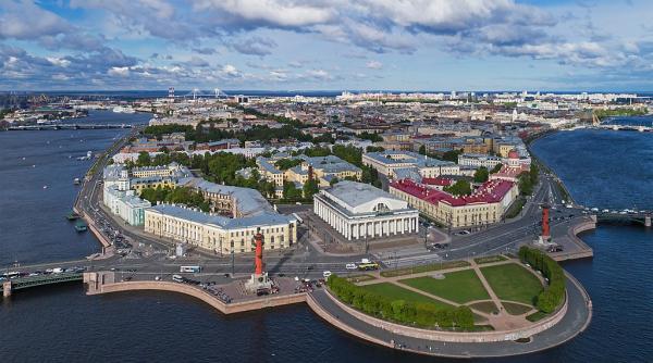 sankt petersburg cuibul din care si a luat zborul volodia