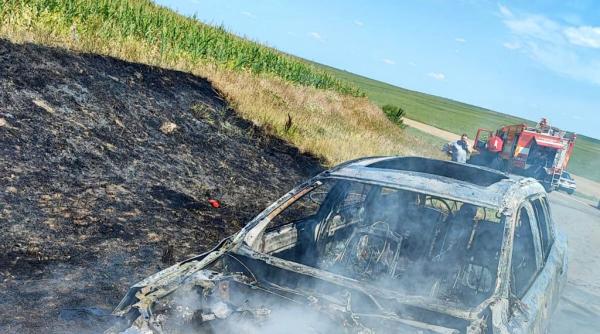 o masina a ars ca o torta pe drumul national dn 29 d din botosani