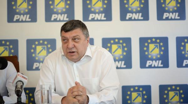 liberalii ii pregatesc o noua sinecura de 3 600 de euro lui teodor atanasiu