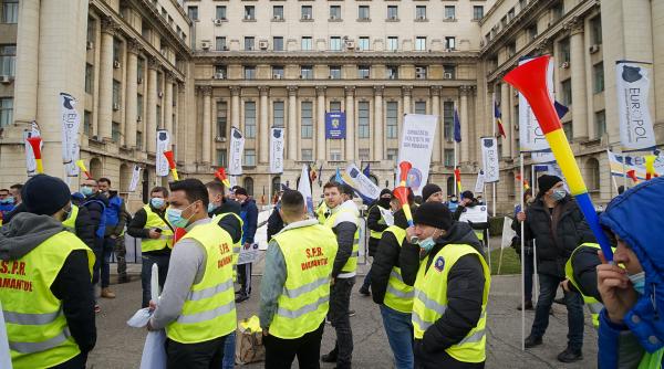 politistii vor drepturi civile dar si privilegii militare