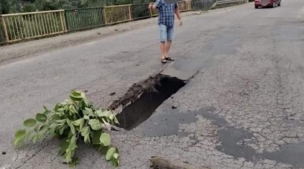 o bucata dintr un pod din neamt s a rupt traficul pe dn 15b este restrictionat