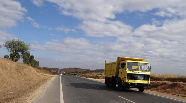 cateva cuvinte despre basculante avantaje caracteristici si tipuri