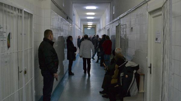 romanii corecti bataia de joc a guvernului la fondul de sanatate cotizeaza doar un roman din 5 dar beneficiaza toti