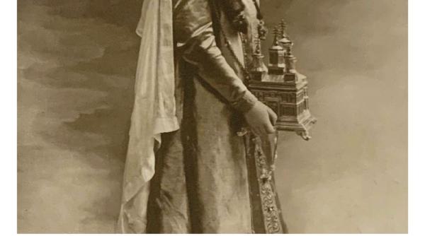 premiera expozitionala la muzeul dr nicolae minovici sub insemnul regalitatii fotografiile unei tinere principese