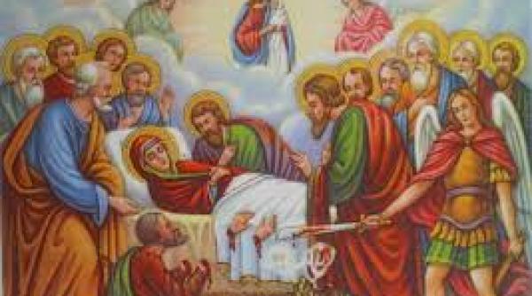 adormirea maicii domnului ziua de 15 august este considerata a mortilor fiind pomeniti toti cei care au numele pornind de la cel al sfintei maria