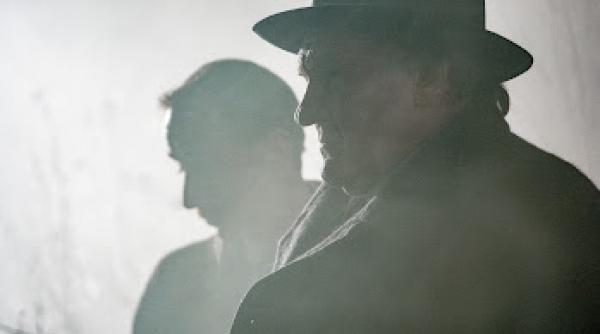 gerard depardieu este maigret povestea legendarului detectiv intra azi in cinematografe