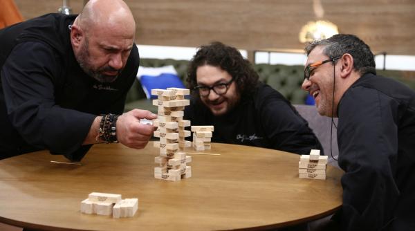 chefi la cutite si mai ascutite ce fac chefii in culisele show ului pentru a castiga un premiu surpriza