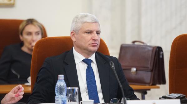 combinata de la braila in guvernul romaniei pleaca sefu vine inlocuitorul iar in locul sau vine adjunctul politic