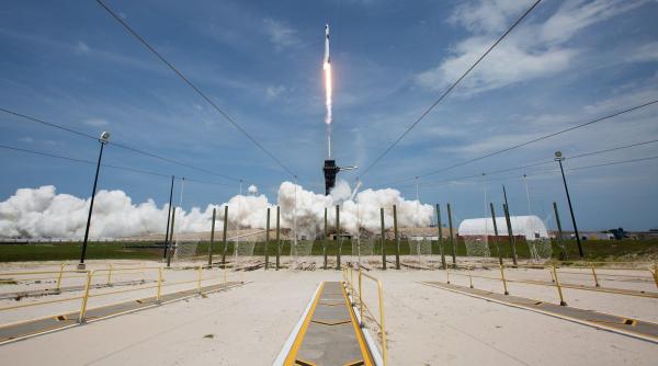 NASA se pregătește pentru lansarea spre Lună a unei noi rachete 