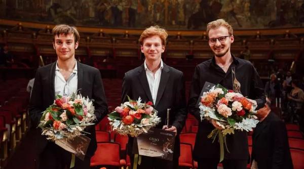 concurs enescu benjamin kruithof castigatorul finalei la sectiunea violoncel