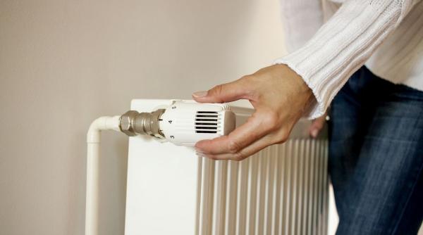 un afis fals ii indeamna pe elvetieni sa isi parasca vecinii care nu fac economie la energie