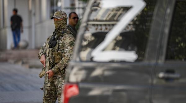 disperata sa gaseasca soldati armata lui putin ofera stimulente de 3 000 de dolari pe luna