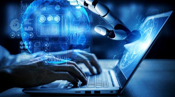 robotii japonezi merg la scoala umorului pentru a reusi sa interactioneze mai bine cu oamenii