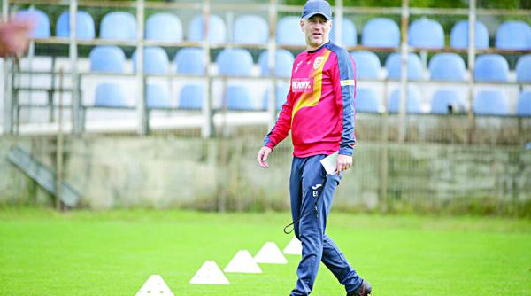 sa apelam la iconitele lui tata puiu