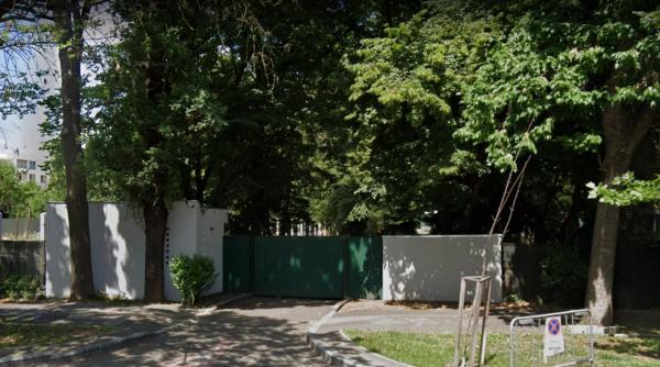 economia arde si babele de la ra apps baga 1 7 milioane in fantanile arteziene de la vila lac 1