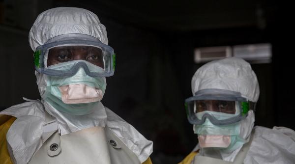medic ucis de ebola in uganda
