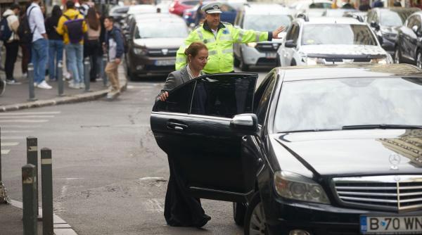 iohannnis a semnat decretul pentru numirea ligiei deca in functia de ministru al educatiei