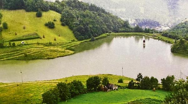 criza de la rosia montana nivelul apei in lacul taul mare a scazut cu 294 de centimetri
