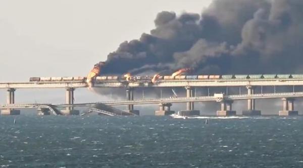 ironie suprema ucraina va emite timbre cu explozia podului din crimeea