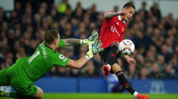 ploaie de goluri in europa league manchester united la un minut de un rezultat socant