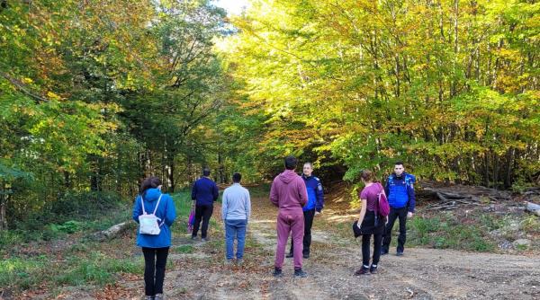 cinci tineri rataciti pe munte salvati de jandarmii montani din caras severin
