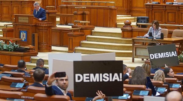 dezbaterea motiunii simple impotriva ministrului lucian bode a inceput