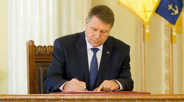 iohannis a semnat decretele pentru pensionarea mai multor judecatori
