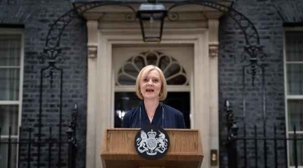 liz truss a demisionat din functia de prim ministru al marii britanii