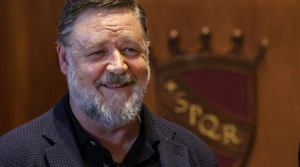 russell crowe a participat la proiectia speciala a noului sau film la vatican