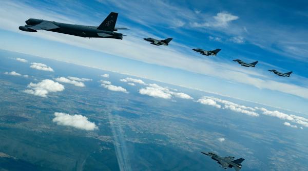 spania va trimite avioane de lupta in romania si bulgaria