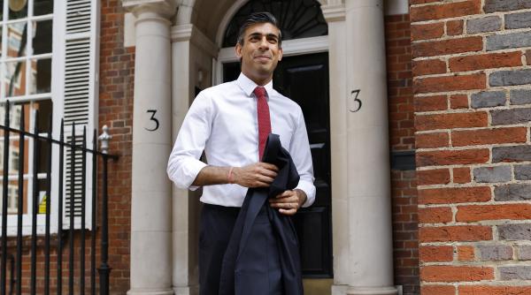 rishi sunak creditat cu prima sansa pentru a deveni premierul marii britanii